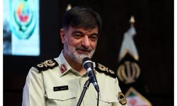 تمسک به قرآن و نهج البلاغه می‌تواند راه نجات ما باشد