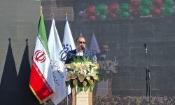 همه باید برای تعلیم و تربیت فرزندان این خاک بکوشیم