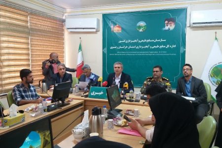 ۳۰ کانون بیابانی بحرانی در شهرستان های استان شناسایی شده است/ آموزش بیش از یک میلیون دانش‌آموز و معلم در حوزه حفاظت از منابع طبیعی