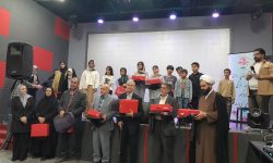 بزگزاری جشن رویش و اهدای پک‌های تحصیلی به ۷۰ دانش‌آموز موسسه دارالاکرام در مشهد