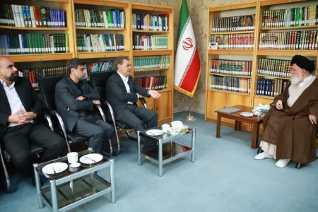 تقویت بیمه سلامت با جذب سرمایه‌گذار، نظارت مؤثر و ادغام در نظام پزشکی