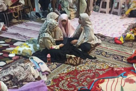 سکوت و دعا؛ روایت نوجوانان از اعتکاف در مسجد حسین‌بن‌علی(ع) در محله سلیمانی منش