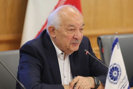 توسعه خدمات در مرزهای شرقی می تواند یاری گر فعالان عرصه اقتصادی باشد