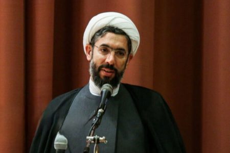 دانشگاه در بستر سنت ایرانی و اسلامی نقش آفرینی های زیادی کرده است