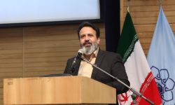 امروز رسالت بزرگان جامعه بیش از هر زمان دیگری معنا پیدا کرده است