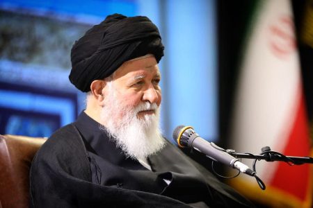 ابر قدرت های دنیا در مقابل ما به زانو در آمدند
