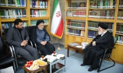 مشهد باید محور ارائه خدمات مجمع جهانی اهل بیت به شیعیان منطقه باشد
