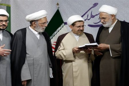 یازدهمین نمایشگاه تخصصی کتب حوزوی و معارف اسلامی در مشهد برگزار شد